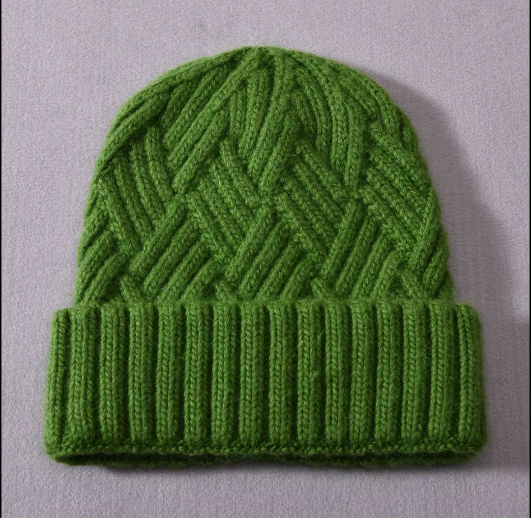 Extra Large Stretch Satin Lined Cashmere Fur Knit Cuffed Winter Beanie Hat (Large)